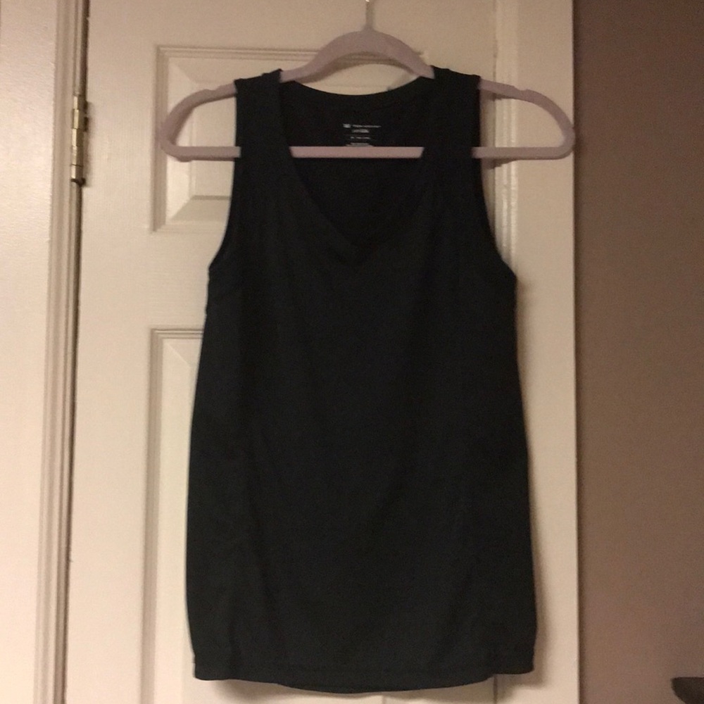 Women’s work out tank